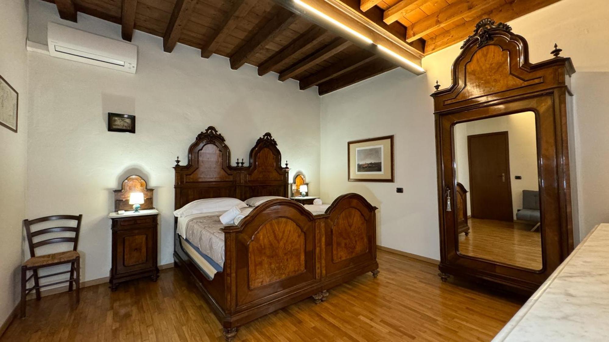 Apartment Dreaming *